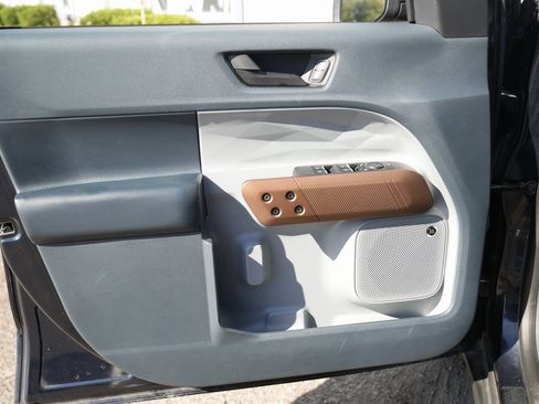 Used 2022 Ford Maverick Lariat w/ Lariat Luxury Package image 24