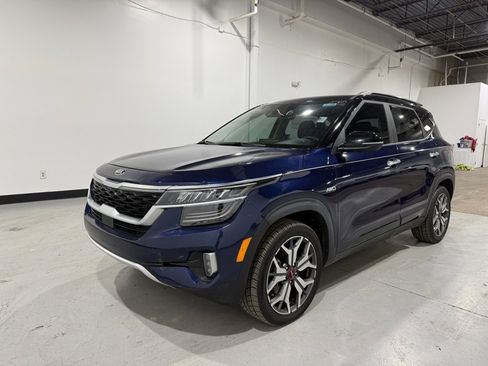 Used 2022 Kia Seltos SX image 2