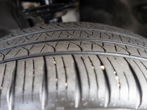 Used 2022 Volkswagen Atlas Cross Sport SEL Premium R-Line image 40