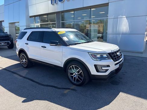 Used 2017 Ford Explorer Sport w/ Equipment Group 401A image 43