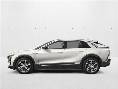 New 2027 Cadillac Lyriq Signature Luxury w/ Nappa Leather Package AWD/4WD image 3
