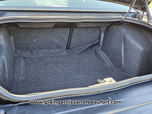 Used 2022 Dodge Challenger R/T image 5