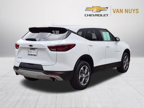 Used 2023 Chevrolet Blazer LT FWD image 5