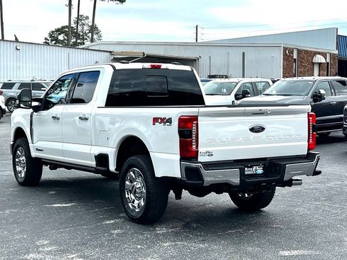 New 2026 Ford F250 Lariat w/ Lariat Premium Package image 3
