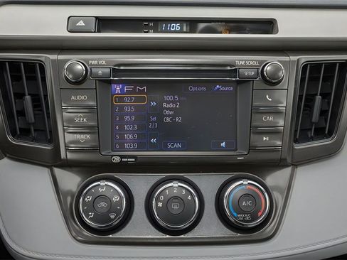Used 2013 Toyota RAV4 XLE FWD image 7