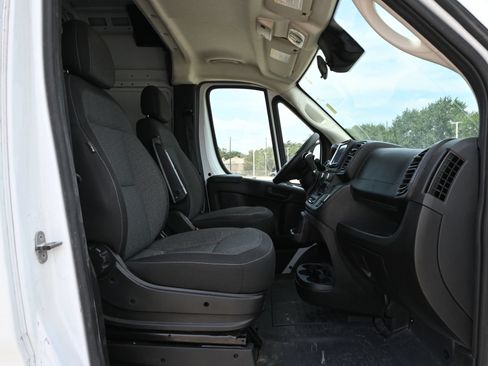 Used 2023 RAM ProMaster 2500 FWD image 24