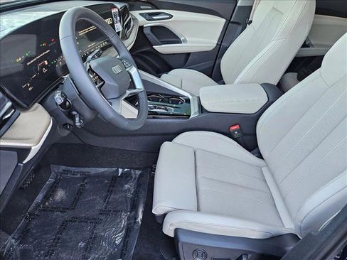 New 2025 Audi Q5 Premium Plus image 4