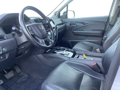 Certified 2019 Honda Pilot Elite image 3