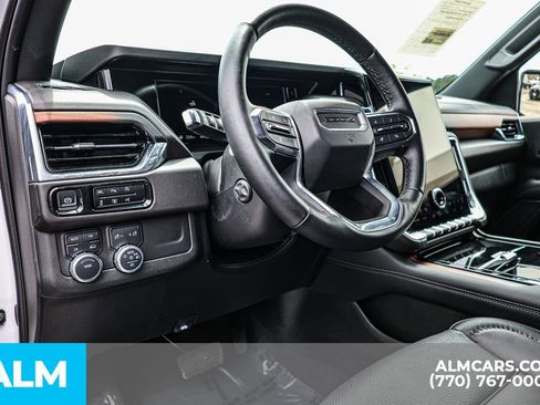 Used 2025 GMC Yukon Denali AWD/4WD image 30