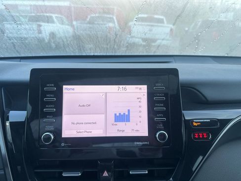 Used 2023 Toyota Camry SE w/ Cold Weather Package image 15