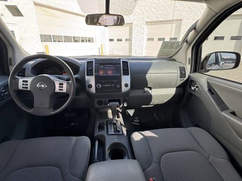 Used 2019 Nissan Frontier SV image 15