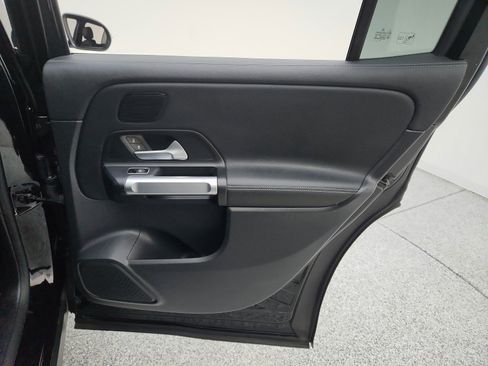 Certified 2023 Mercedes-Benz EQB 300 4MATIC image 41