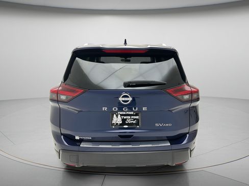 Used 2024 Nissan Rogue SV w/ SV Premium Package AWD/4WD image 5
