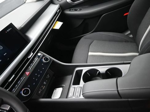 New 2026 Hyundai Sonata SEL FWD image 18