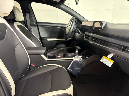 New 2026 Kia K4 GT-Line image 13