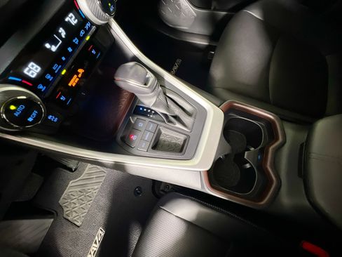 Used 2020 Toyota RAV4 Limited w/ Limited Grade Weather Package FWD image 26