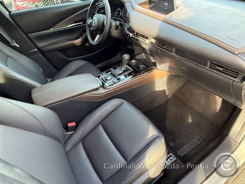 Used 2025 MAZDA CX-30 AWD 2.5 S w/ Premium Package image 12