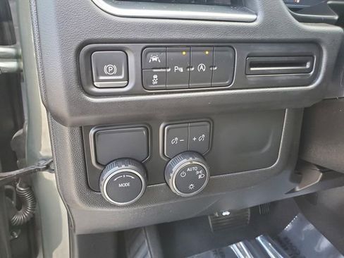 Used 2023 Chevrolet Tahoe LT image 17