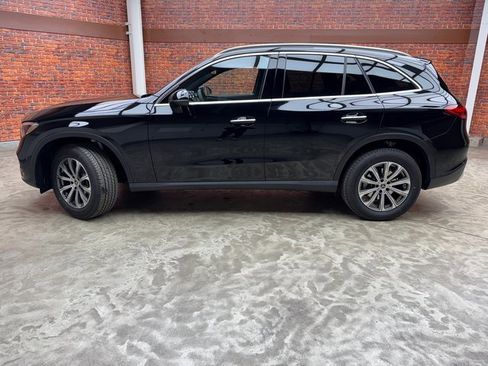New 2026 Mercedes-Benz GLC 300 GLC 300 image 2