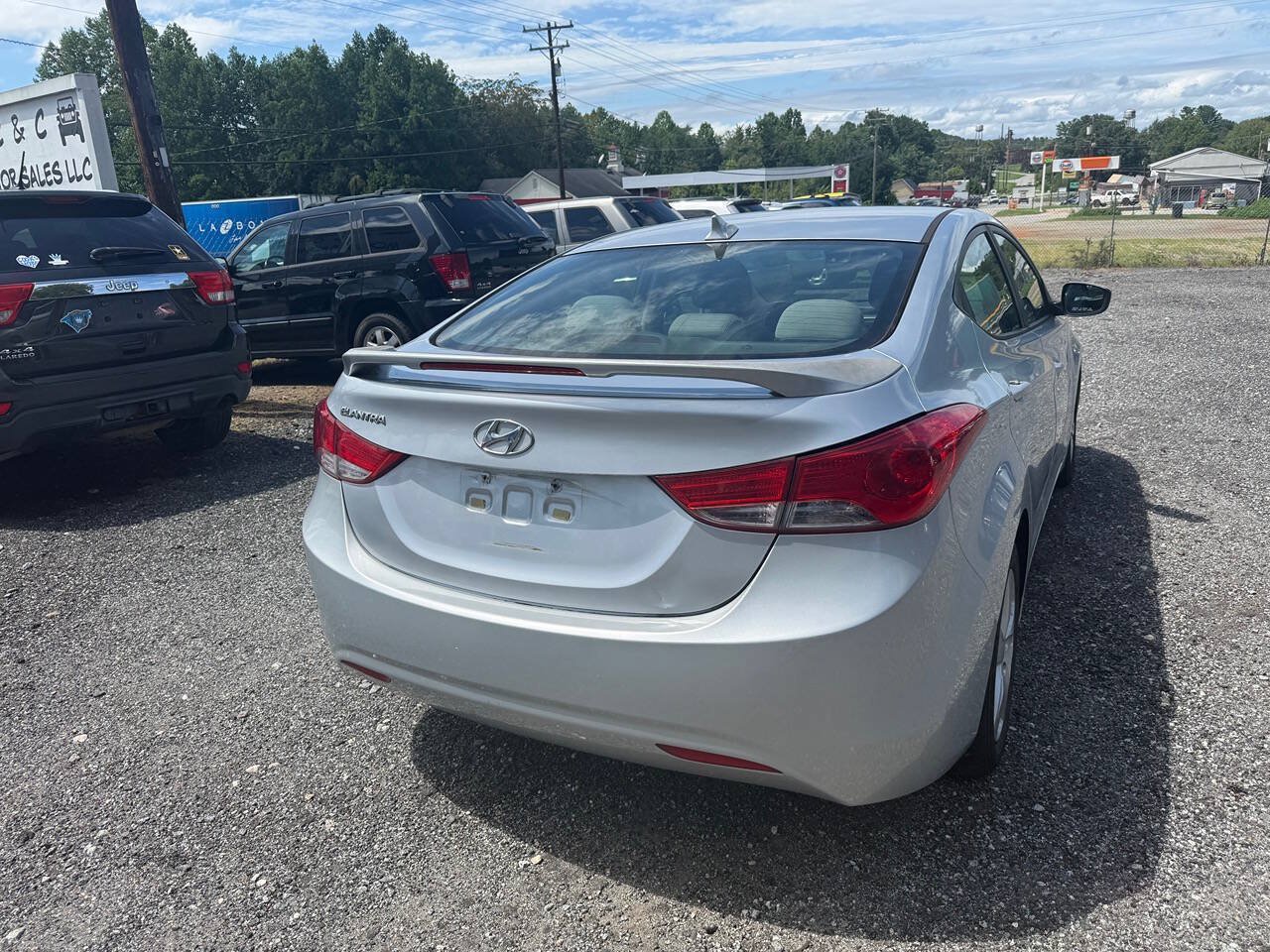 Used 2013 Hyundai Elantra GLS w/ Preferred Pkg FWD image 8