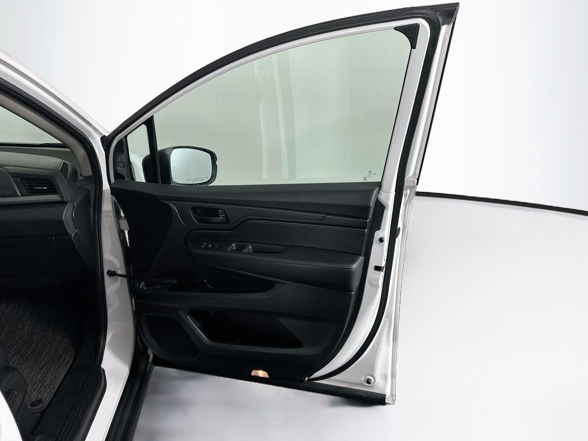 Used 2025 Honda Odyssey EX-L image 32