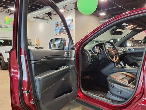 Used 2021 Jeep Grand Cherokee Limited AWD/4WD image 15