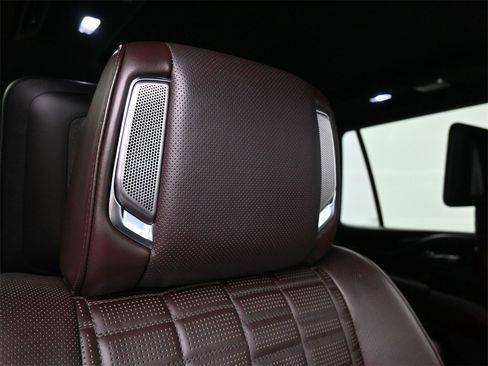 Used 2021 Cadillac Escalade Sport Platinum image 19