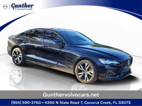 Certified 2025 Volvo S60 B5 Core FWD image 1