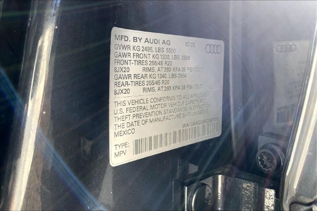 Used 2025 Audi Q5 Premium AWD/4WD image 34