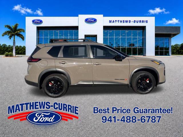 Used 2025 Nissan Rogue SV AWD/4WD image 3