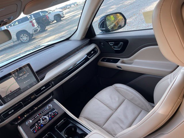 Used 2020 Lincoln Aviator Reserve w/ Elements Package Plus AWD/4WD image 58