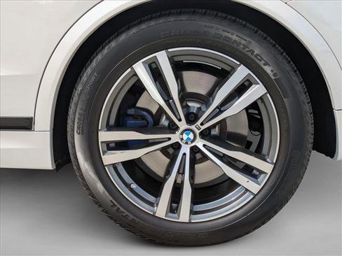 Certified 2025 BMW X7 M60i w/ Climate Comfort Package image 27