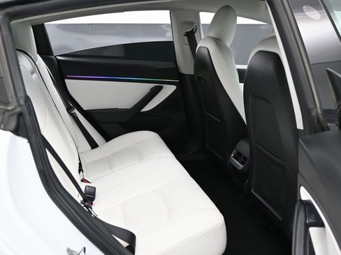 Used 2021 Tesla Model 3 Performance image 35