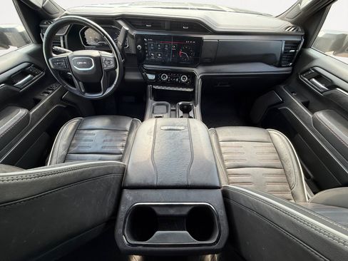 Used 2024 GMC Sierra 2500 AT4X w/ AT4X AEV Edition AWD/4WD image 3