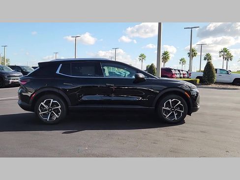 New 2026 Chevrolet Equinox EV LT image 23