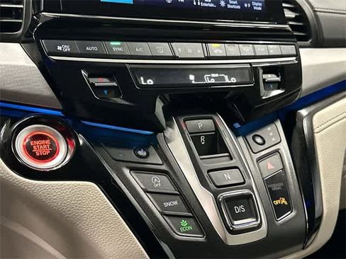 Certified 2025 Honda Odyssey Touring image 25