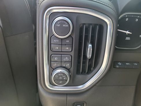 Used 2020 GMC Sierra 2500 Denali w/ Technology Package image 22