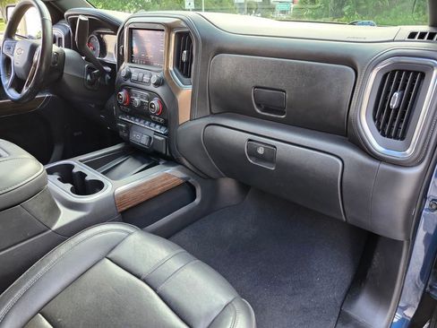 Used 2021 Chevrolet Silverado 1500 High Country image 17