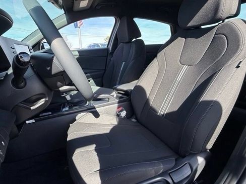 Certified 2024 Hyundai Elantra SEL FWD image 21