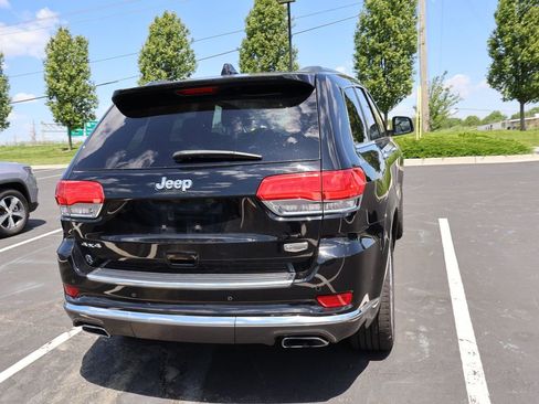 Used 2018 Jeep Grand Cherokee Summit AWD/4WD image 12