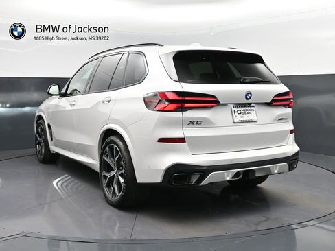 New 2026 BMW X5 xDrive50e w/ M Sport Package AWD/4WD image 5