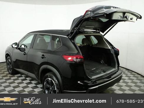 Used 2025 Nissan Rogue SV AWD/4WD image 32