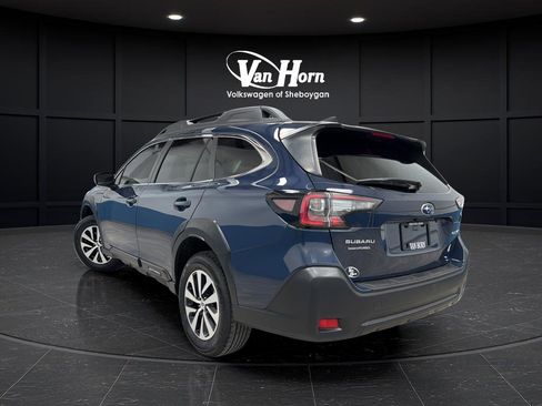 Used 2024 Subaru Outback Premium image 5