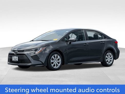 Used 2024 Toyota Corolla LE FWD image 3
