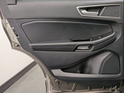 Used 2019 Ford Edge SEL w/ Equipment Group 201A image 22