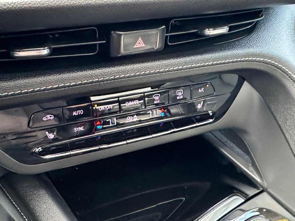 Used 2023 Buick Envision Essence w/ Technology Package I AWD/4WD image 28