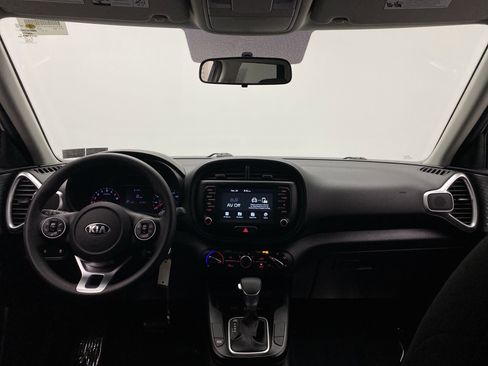 Used 2020 Kia Soul LX FWD image 14