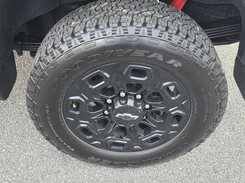 Used 2024 Chevrolet Silverado 2500 LTZ w/ LTZ Plus Package AWD/4WD image 33