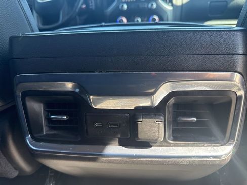 Used 2022 GMC Sierra 1500 Denali w/ Denali Reserve Package image 17