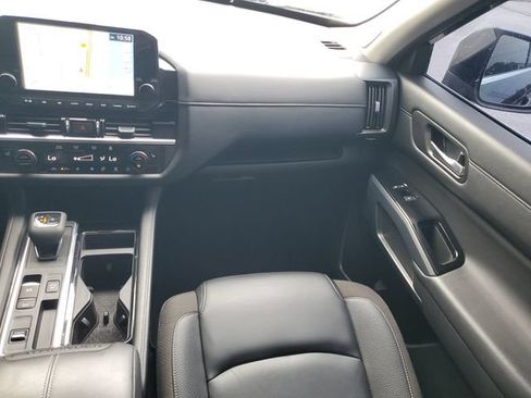 Certified 2024 Nissan Pathfinder SL w/ SL Premium Package FWD image 26